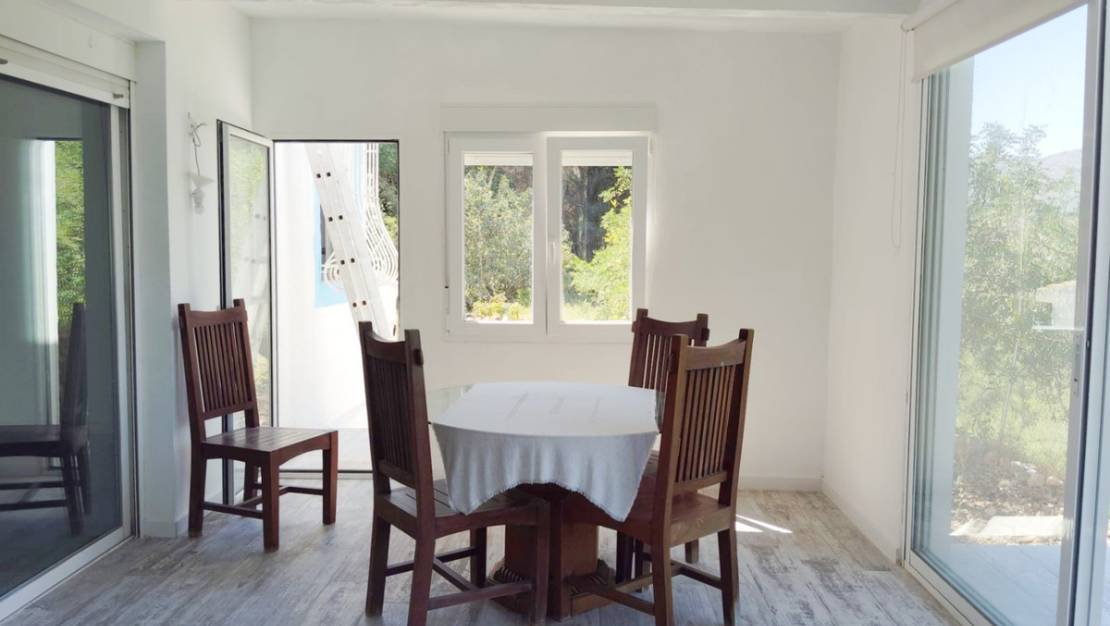 Venta - Chalet - Parcent