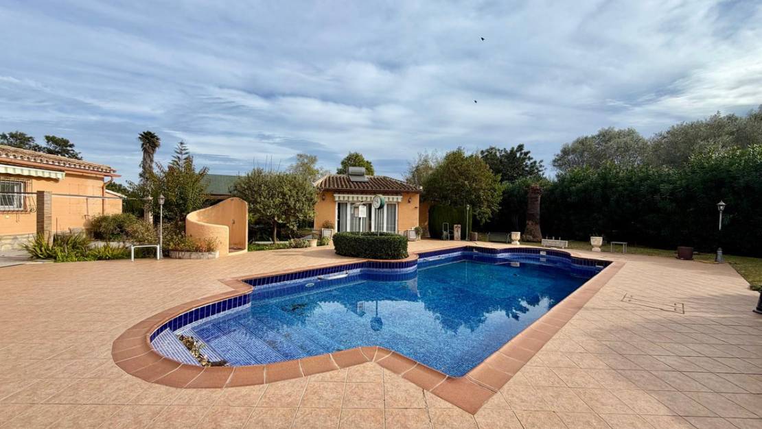 Venta - Chalet - Pedreguer - Pedreguer Centro