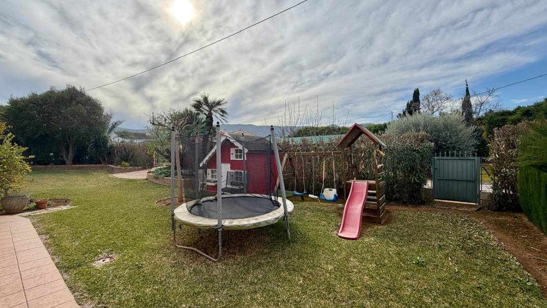 Venta - Chalet - Pedreguer - Pedreguer Centro