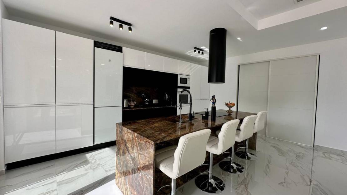 Venta - Chalet - Petrel - Petrer