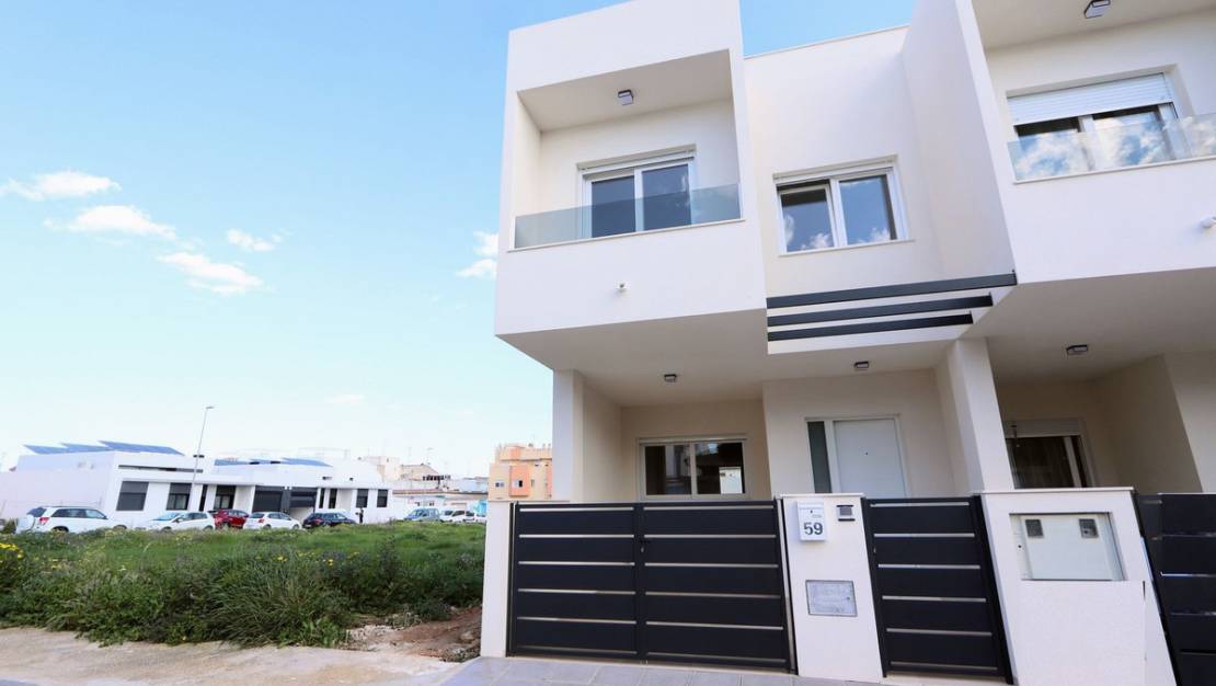 Venta - Chalet - Pilar de la Horadada - Pilar de la Horadada Centro