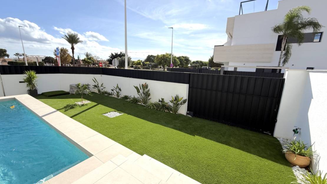 Venta - Chalet - Pilar de la Horadada - Pilar de la Horadada Centro