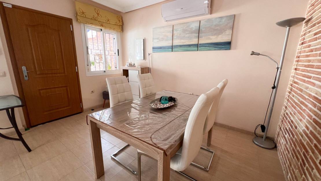 Venta - Chalet - Pilar de la Horadada - Pilar de la Horadada Centro