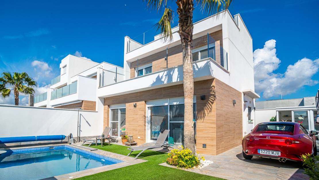 Venta - Chalet - Pilar de la Horadada - Pilar de la Horadada Centro