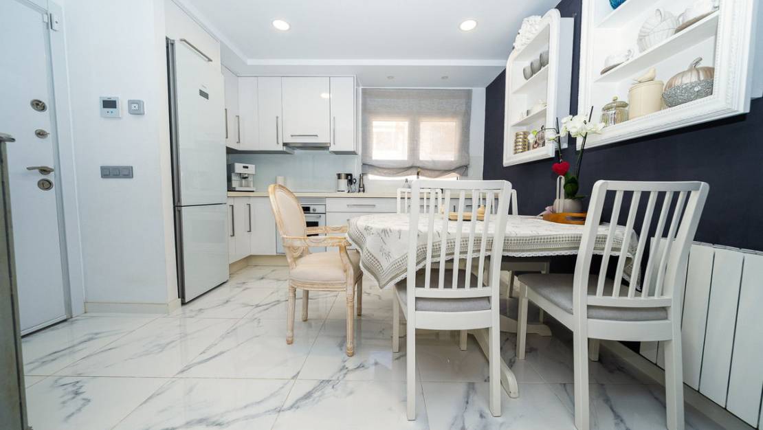 Venta - Chalet - Pilar de la Horadada - Pilar de la Horadada Centro