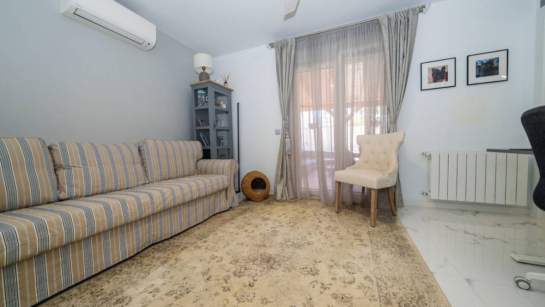 Venta - Chalet - Pilar de la Horadada - Pilar de la Horadada Centro