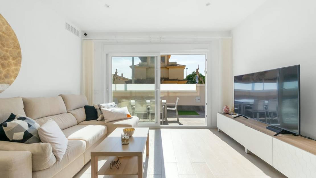 Venta - Chalet - Pilar de la Horadada - Pilar de la Horadada Centro