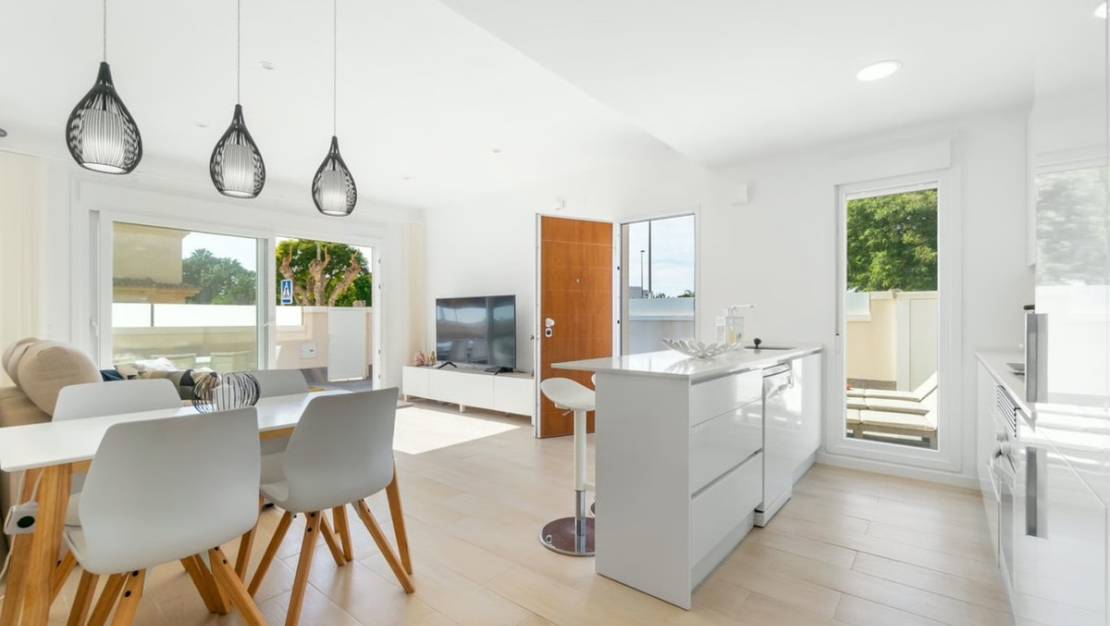 Venta - Chalet - Pilar de la Horadada - Pilar de la Horadada Centro