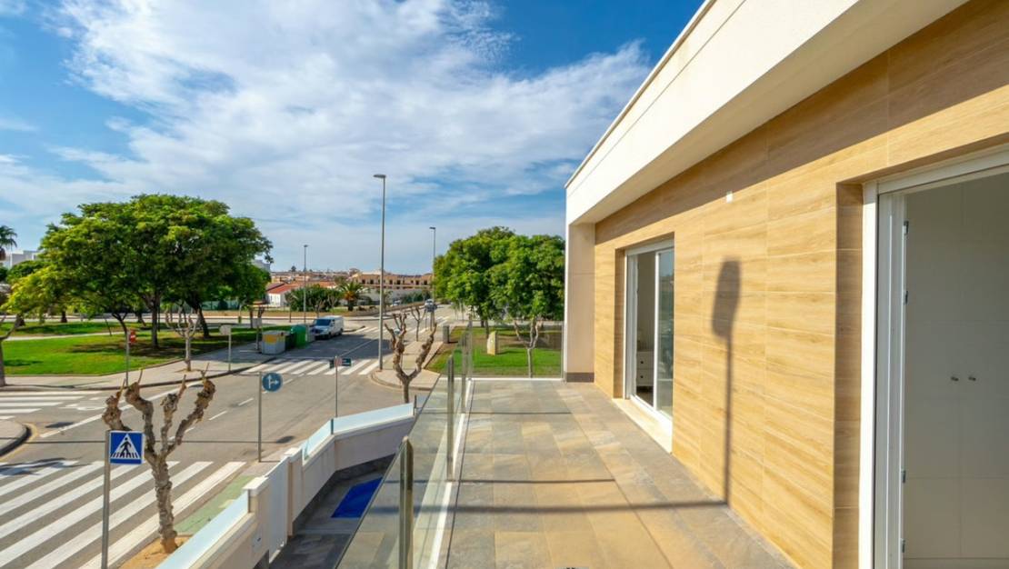 Venta - Chalet - Pilar de la Horadada - Pilar de la Horadada Centro