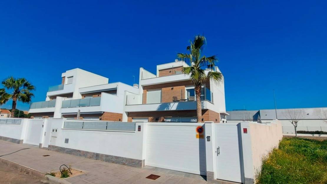 Venta - Chalet - Pilar de la Horadada - Pilar de la Horadada Centro