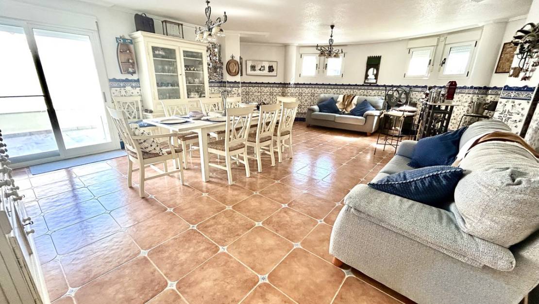 Venta - Chalet - Pilar de la Horadada - Pinar de Campoverde