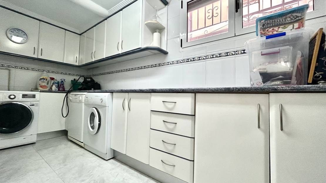 Venta - Chalet - Pilar de la Horadada - Pinar de Campoverde