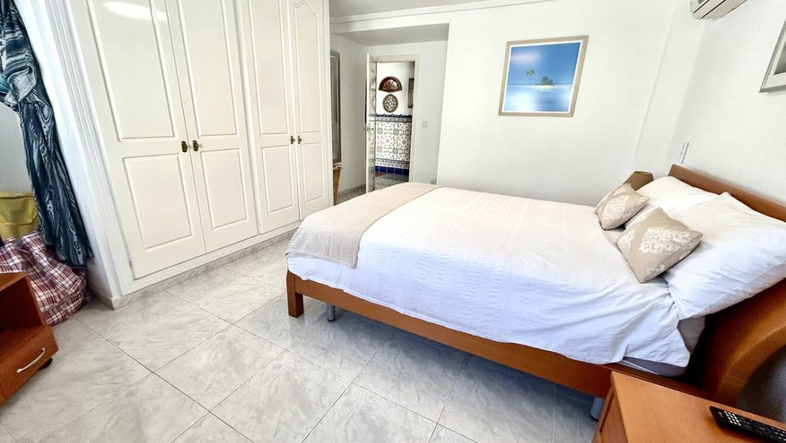 Venta - Chalet - Pilar de la Horadada - Pinar de Campoverde