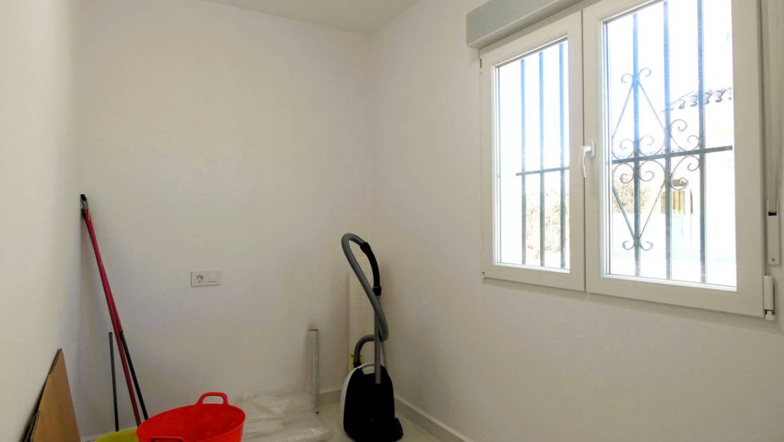 Venta - Chalet - Pilar de la Horadada - Pinar de Campoverde