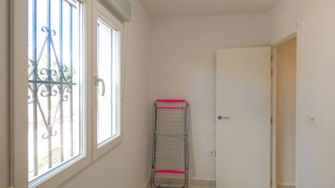 Venta - Chalet - Pilar de la Horadada - Pinar de Campoverde