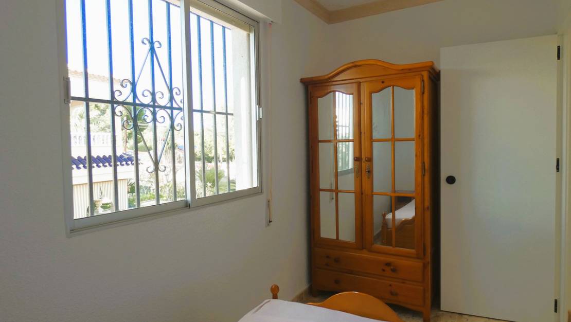 Venta - Chalet - Pilar de la Horadada - Pinar de Campoverde
