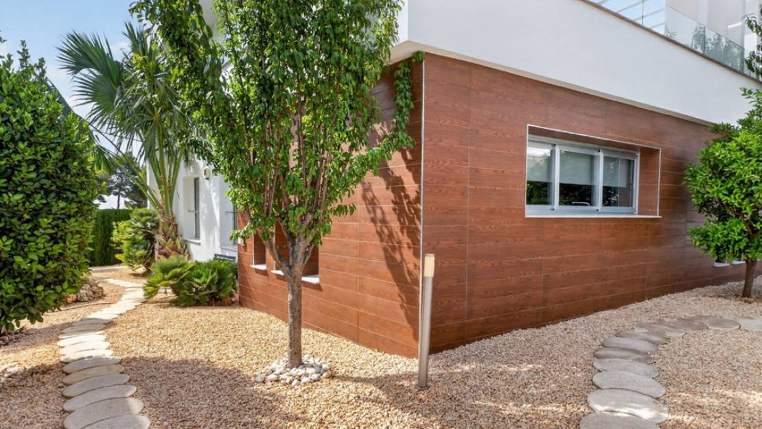 Venta - Chalet - Pilar de la Horadada - Pinar de Campoverde