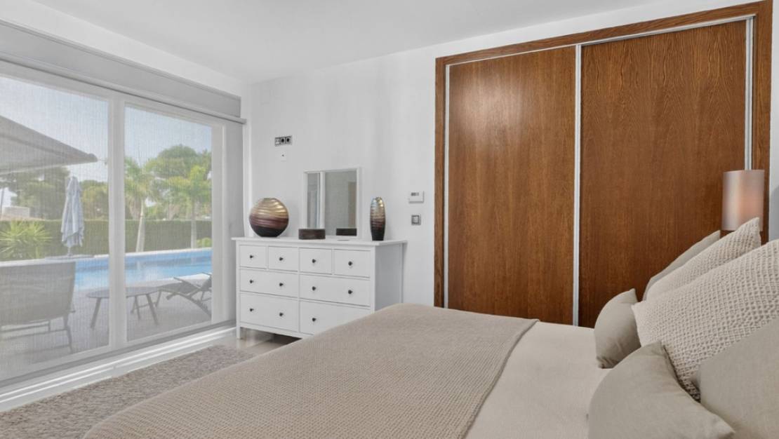 Venta - Chalet - Pilar de la Horadada - Pinar de Campoverde