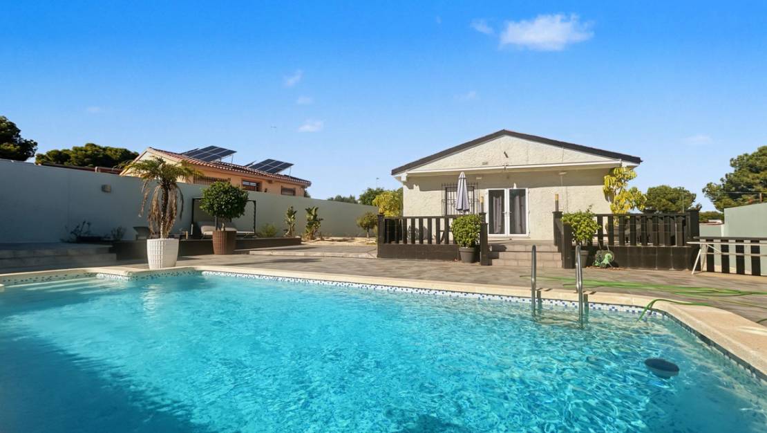 Venta - Chalet - Pilar de la Horadada - Pinar de Campoverde