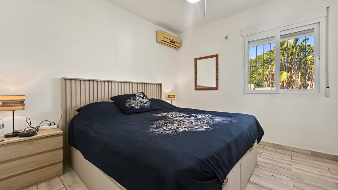 Venta - Chalet - Pilar de la Horadada - Pinar de Campoverde