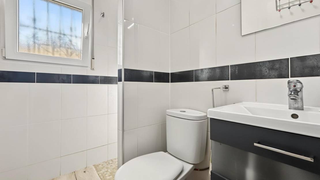 Venta - Chalet - Pilar de la Horadada - Pinar de Campoverde
