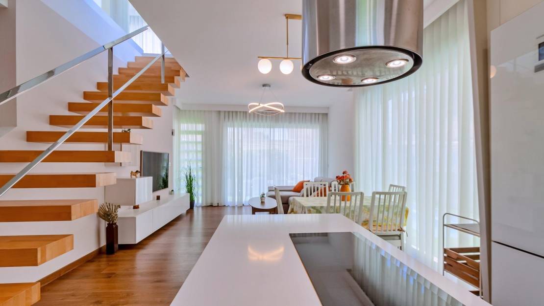 Venta - Chalet - Pilar de la Horadada - Pueblo Latino