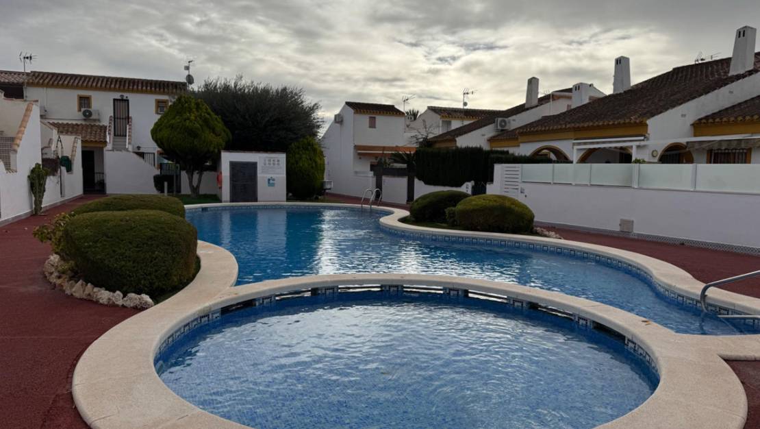 Venta - Chalet - Pilar de la Horadada - Torre de la Horadada