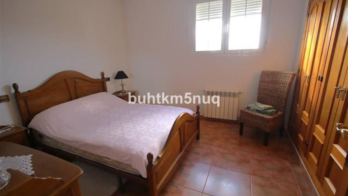 Venta - Chalet - Pinoso - Los Pinos