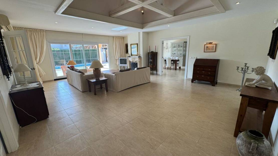 Venta - Chalet - Play Flamenca