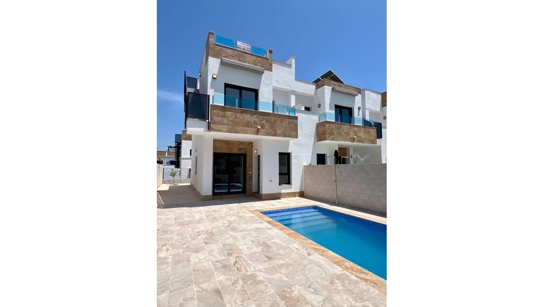 Venta - Chalet - Polop de la Marina