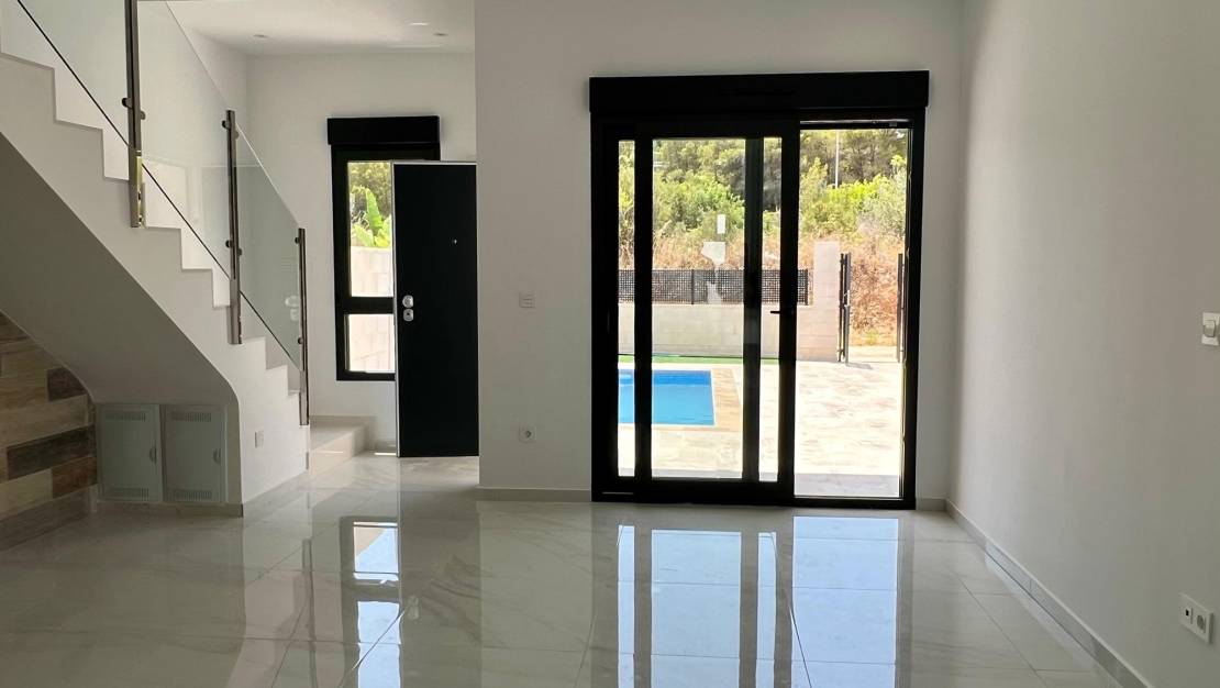 Venta - Chalet - Polop de la Marina