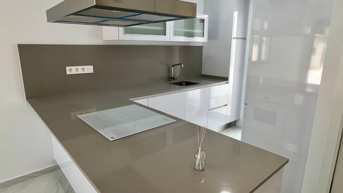 Venta - Chalet - Polop de la Marina