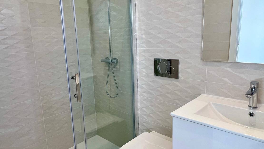 Venta - Chalet - Polop de la Marina