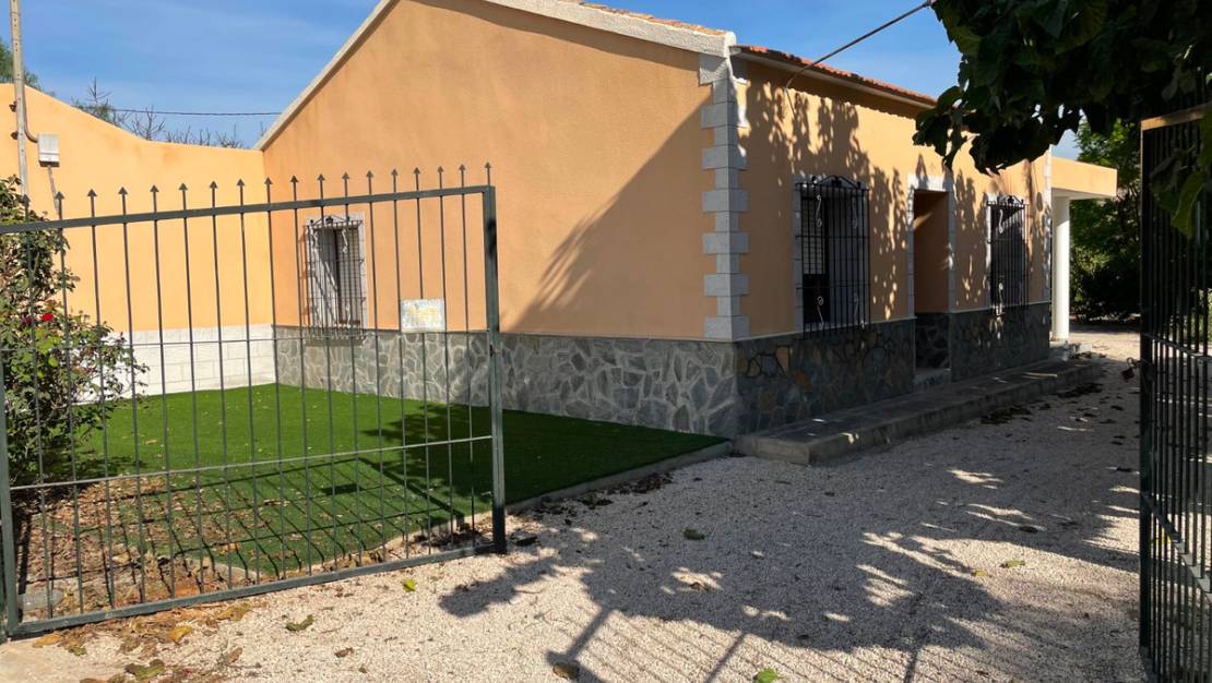 Venta - Chalet - Redován