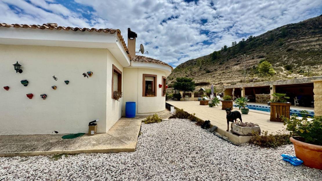 Venta - Chalet - Relleu - Relleu Centro