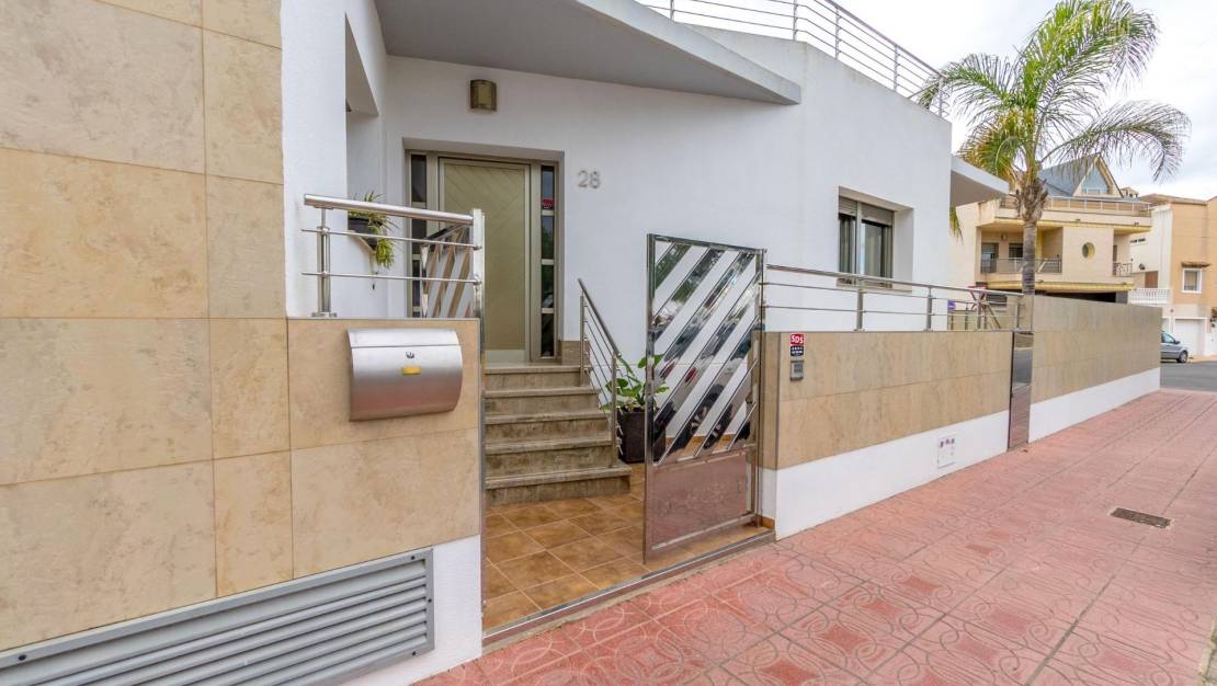 Venta - Chalet - Rojales