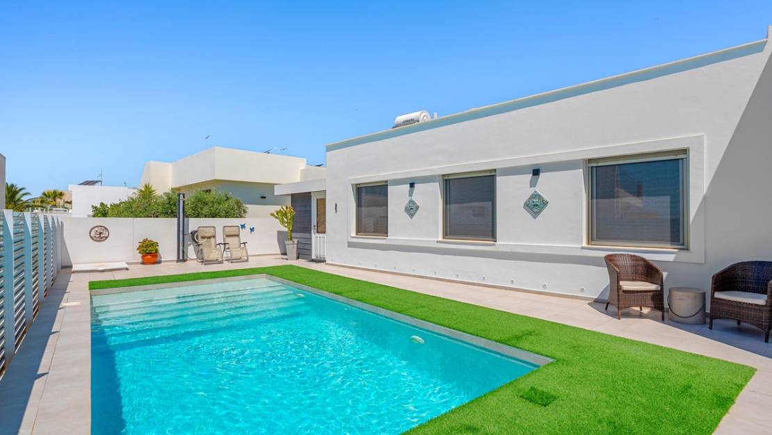Venta - Chalet - San Fulgencio - La Marina