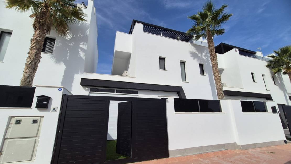 Venta - Chalet - San Javier - Santiago de la Ribera