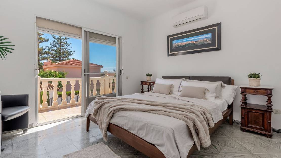 Venta - Chalet - San Juan de Alicante - San Juan de Alicante Centro