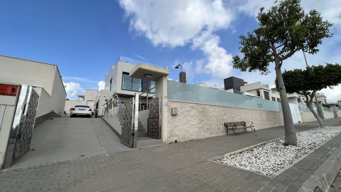 Venta - Chalet - San Miguel de Salinas - San Miguel de Salinas Centro