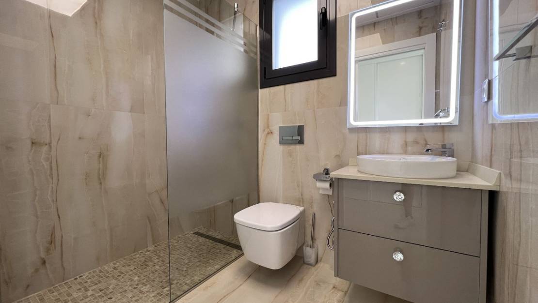 Venta - Chalet - San Miguel de Salinas - San Miguel de Salinas Centro