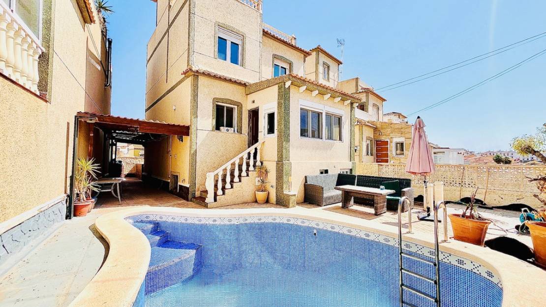 Venta - Chalet - San Miguel de Salinas - San Miguel de Salinas Centro