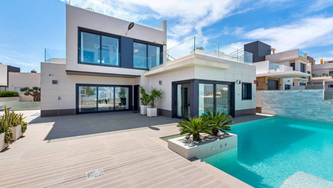 Venta - Chalet - San Miguel de Salinas - San Miguel de Salinas Centro