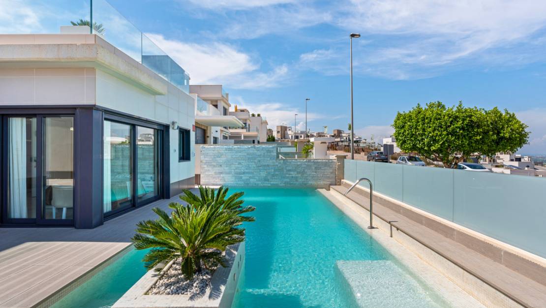 Venta - Chalet - San Miguel de Salinas - San Miguel de Salinas Centro