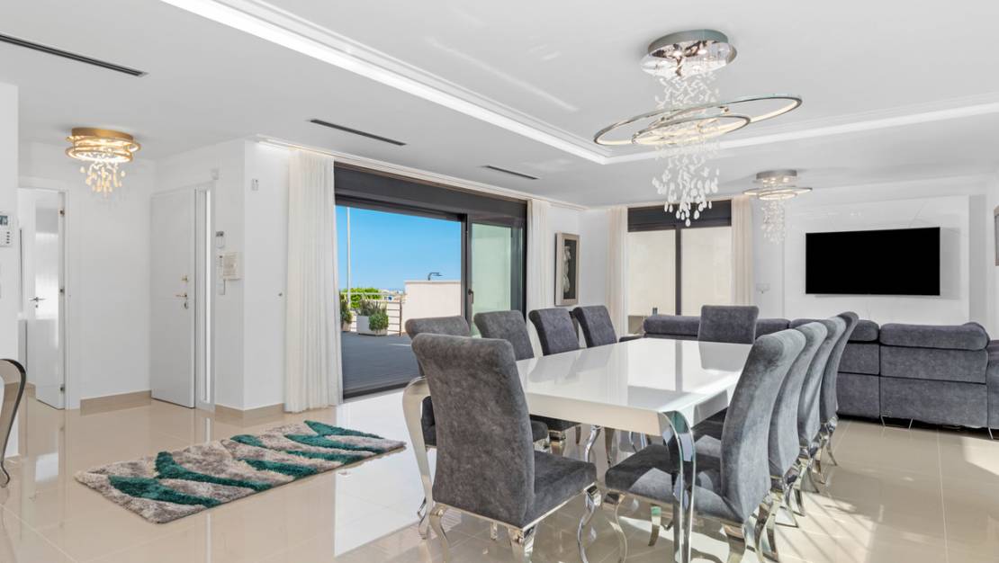 Venta - Chalet - San Miguel de Salinas - San Miguel de Salinas Centro