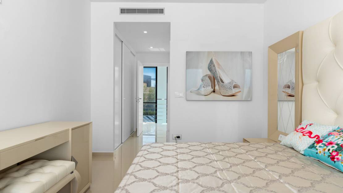 Venta - Chalet - San Miguel de Salinas - San Miguel de Salinas Centro