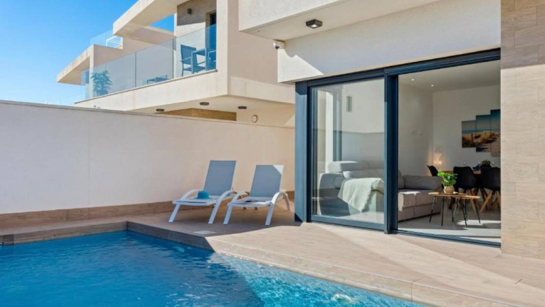 Venta - Chalet - San Miguel de Salinas - San Miguel de Salinas Centro