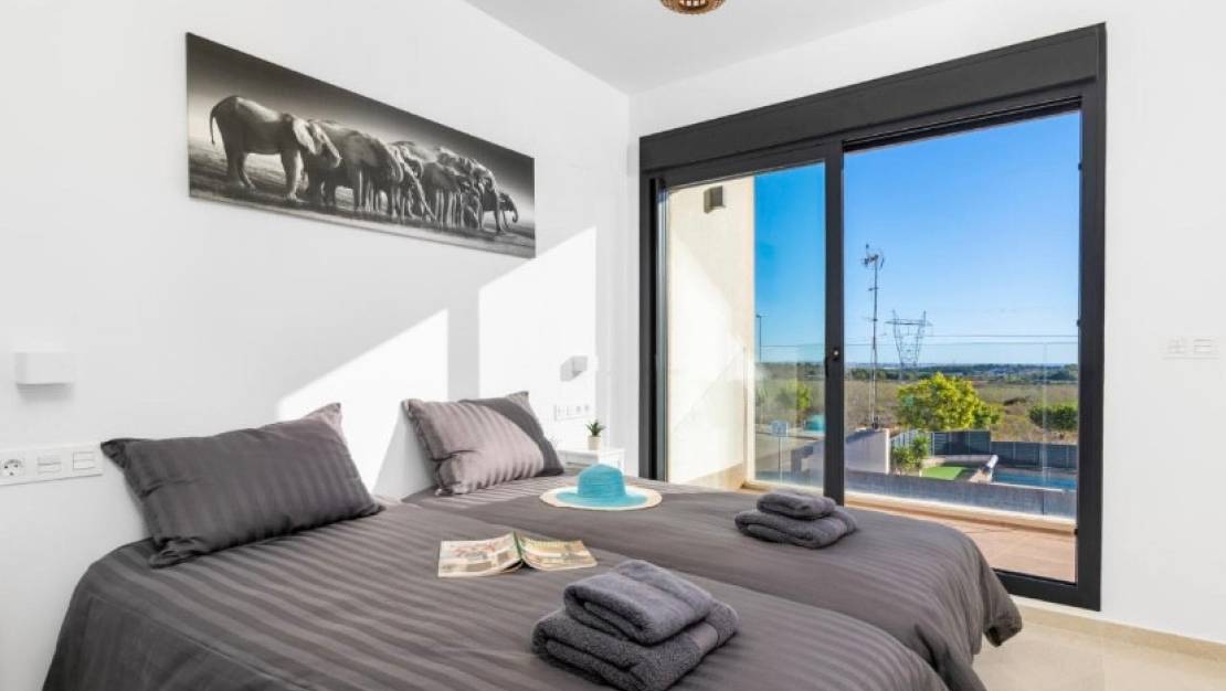 Venta - Chalet - San Miguel de Salinas - San Miguel de Salinas Centro