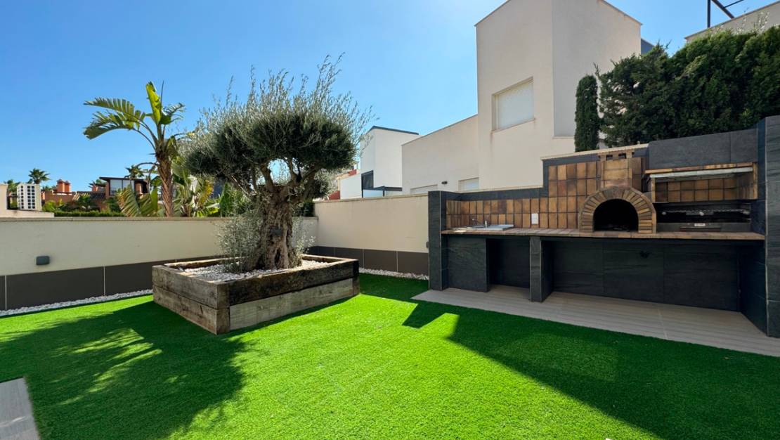 Venta - Chalet - San Miguel de Salinas - San Miguel de Salinas Centro