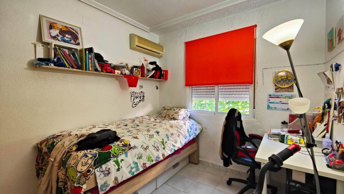 Venta - Chalet - San Miguel de Salinas - San Miguel de Salinas Centro